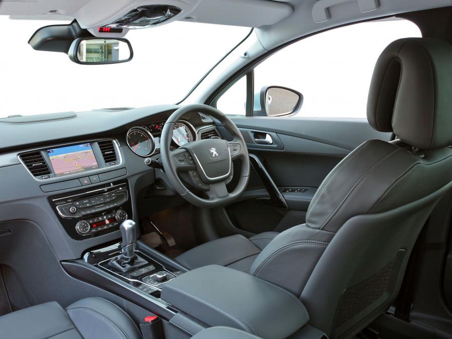  Peugeot 508 GT 2011 года  (UK) (фото 11 из 12)
